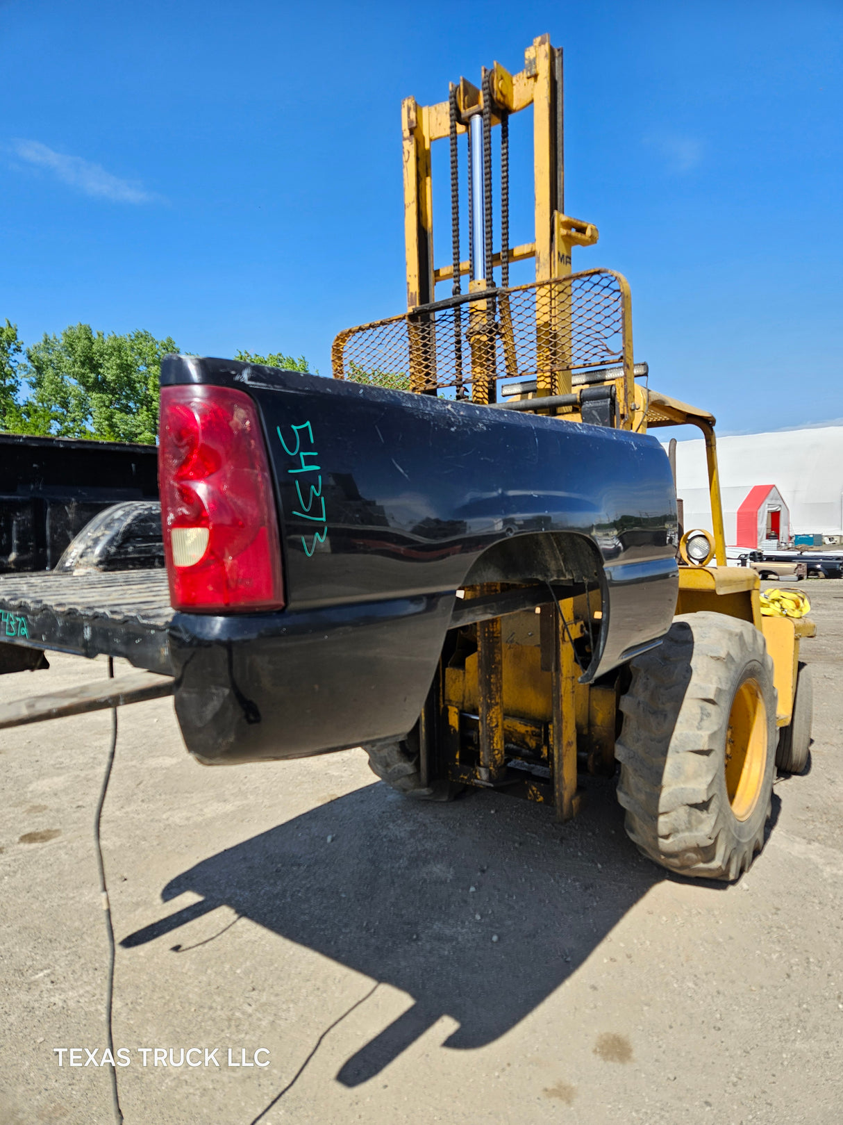 1999-2007 Chevrolet Silverado / GMC Sierra 6' 6" Short Truck Bed