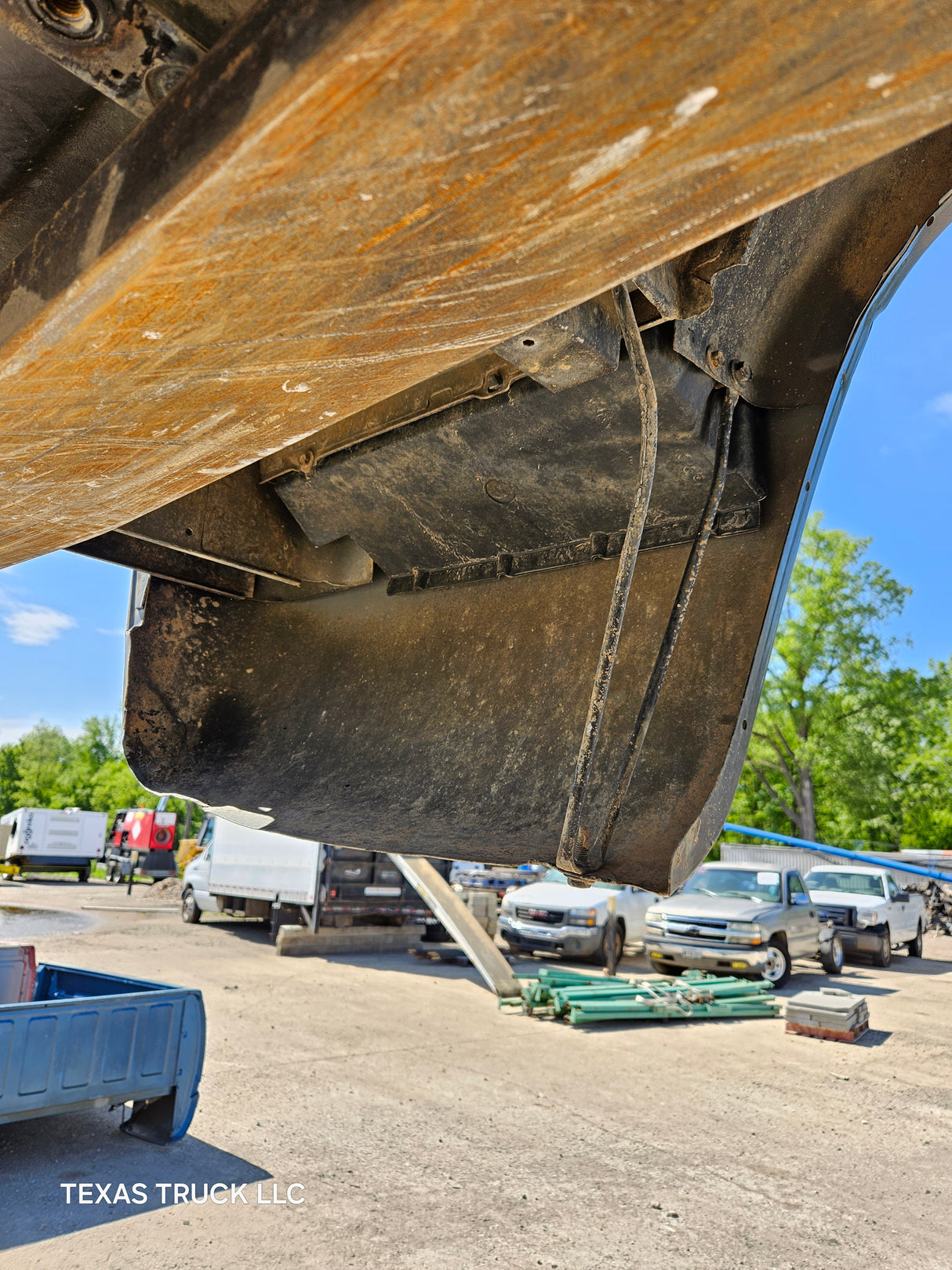 1999-2007 Chevrolet Silverado / GMC Sierra 6' 6" Short Truck Bed