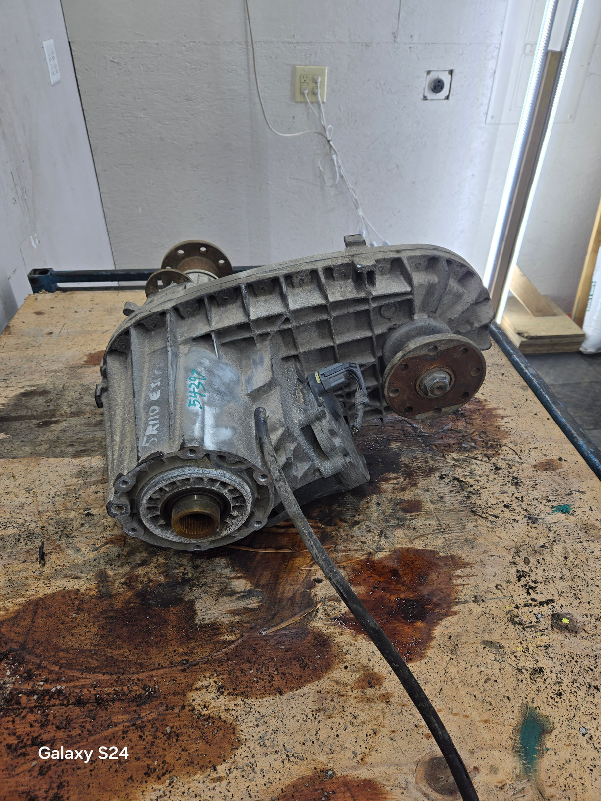 2003-2010 Ford Pickup F250 F350 F450 F550 Super Duty Transfer Case Electric Shift 6.0L 6.4l power stroke, 6.8L v10 triton, 5.4L v8 5r110 7C34 7A195 AB 167k miles