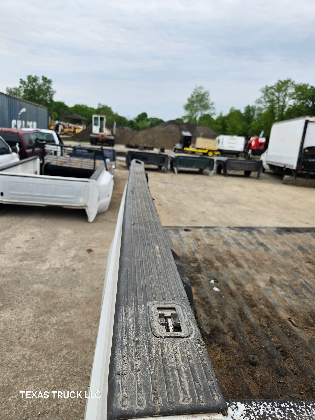 1999-2010 Ford Super Duty F250 F350 6' 9" Short Truck Bed