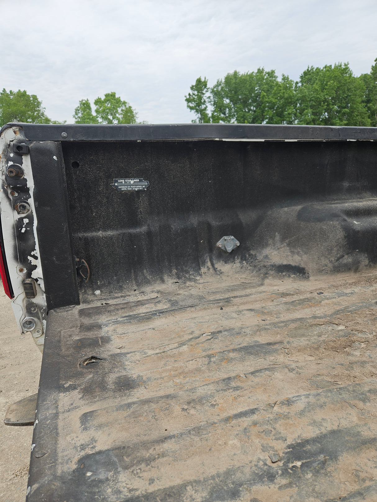 1999-2010 Ford Super Duty F250 F350 6' 9" Short Truck Bed