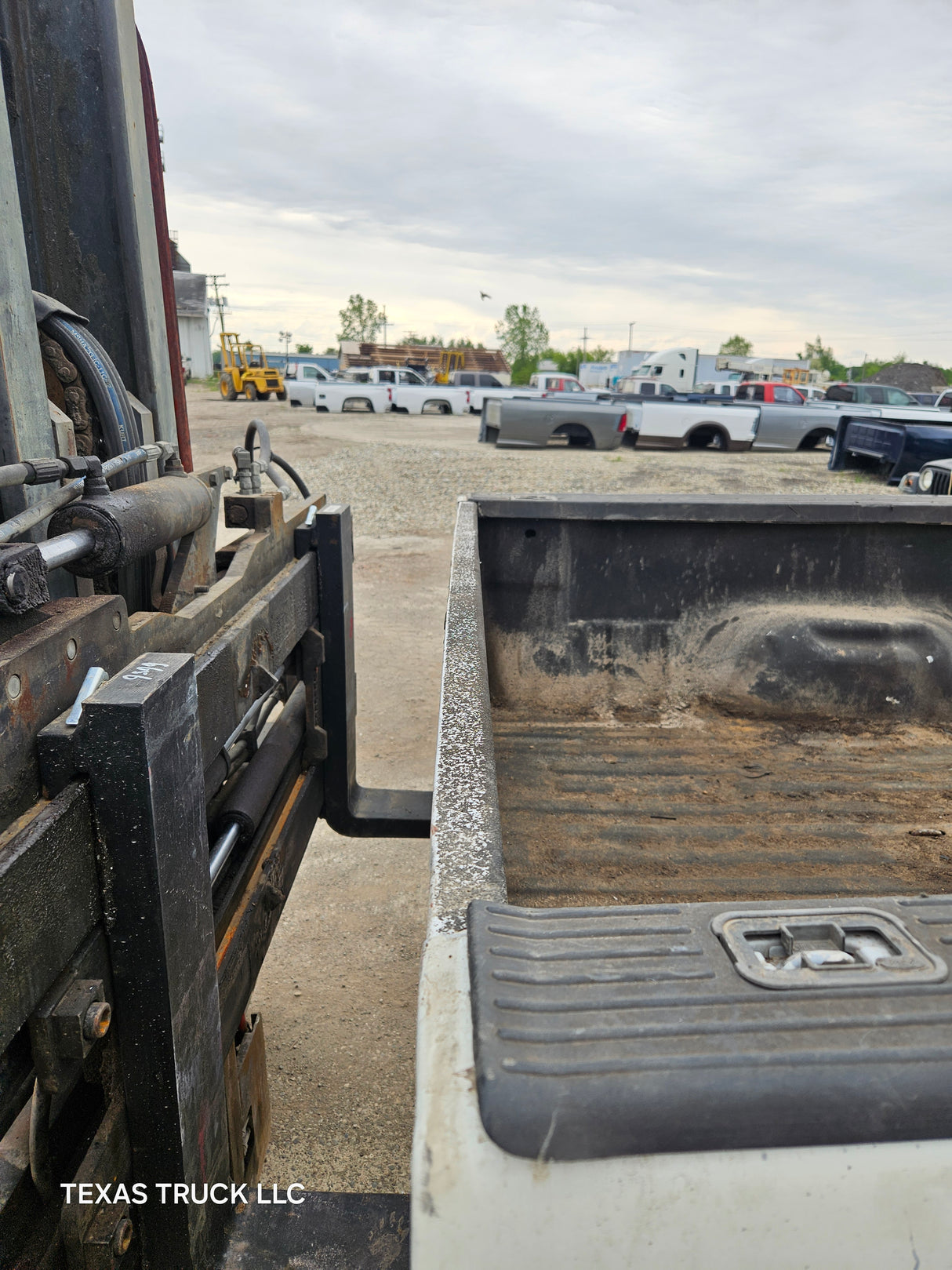 1999-2010 Ford Super Duty F250 F350 6' 9" Short Truck Bed