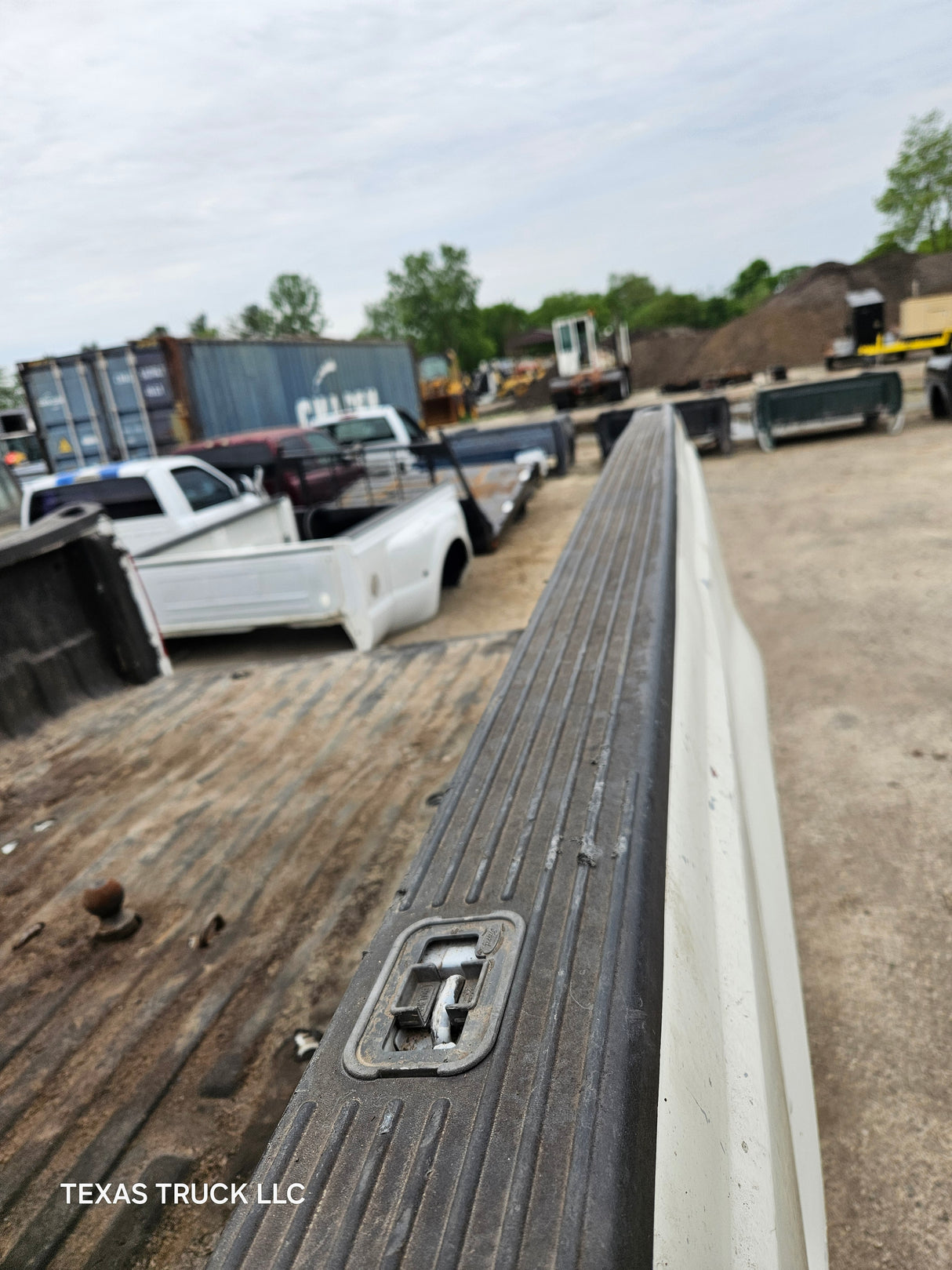 1999-2010 Ford Super Duty F250 F350 6' 9" Short Truck Bed