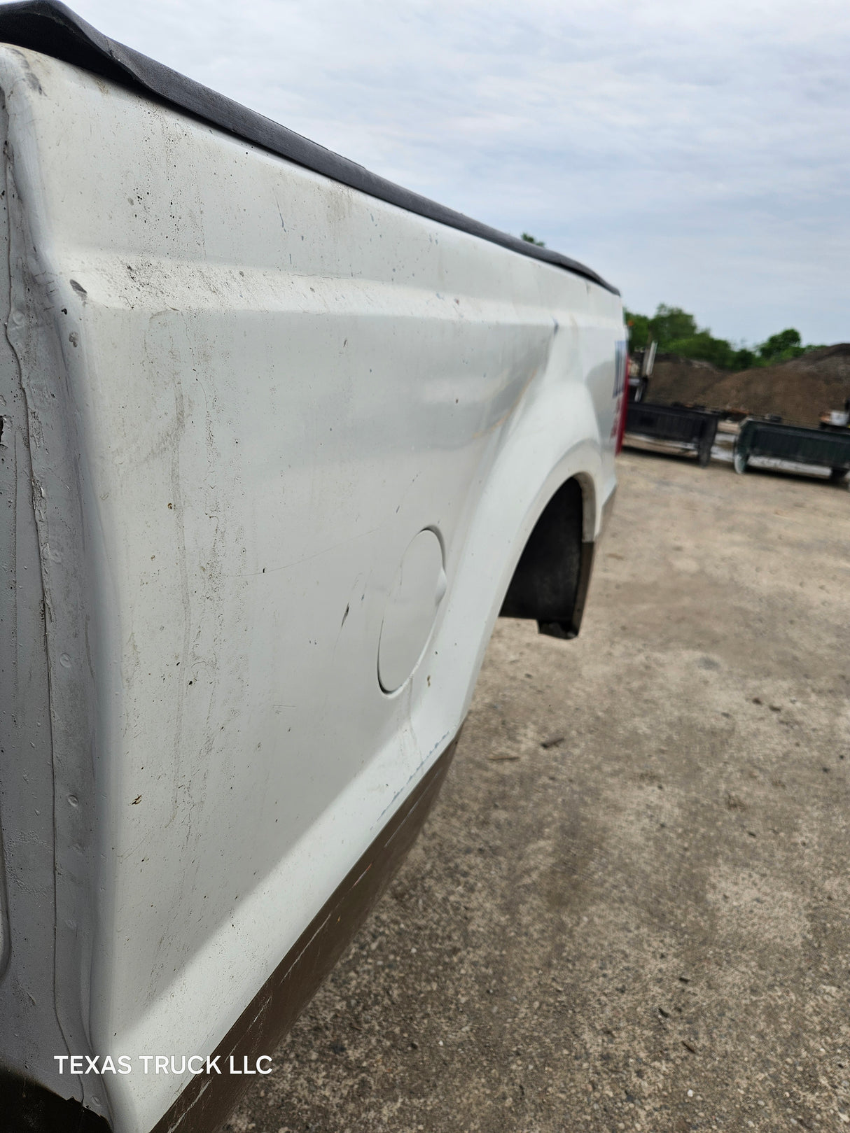 1999-2010 Ford Super Duty F250 F350 6' 9" Short Truck Bed