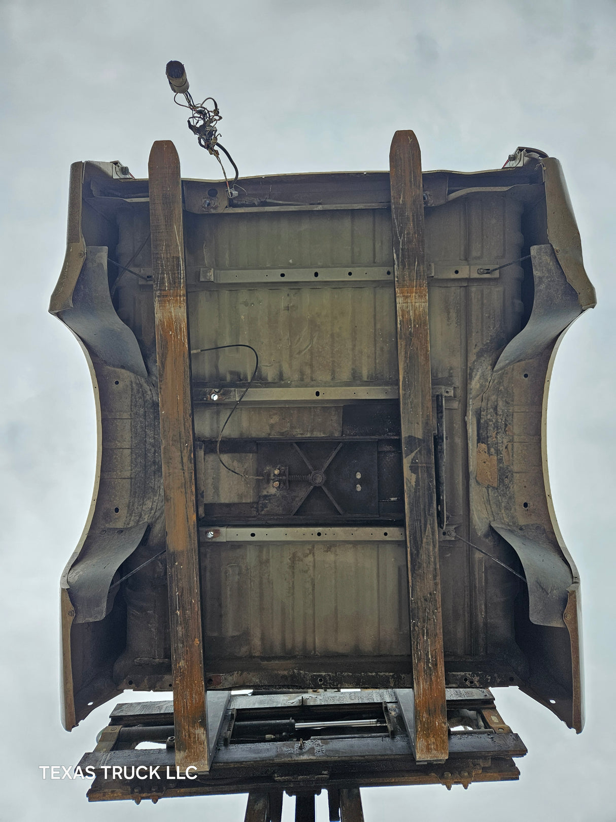 1999-2010 Ford Super Duty F250 F350 6' 9" Short Truck Bed