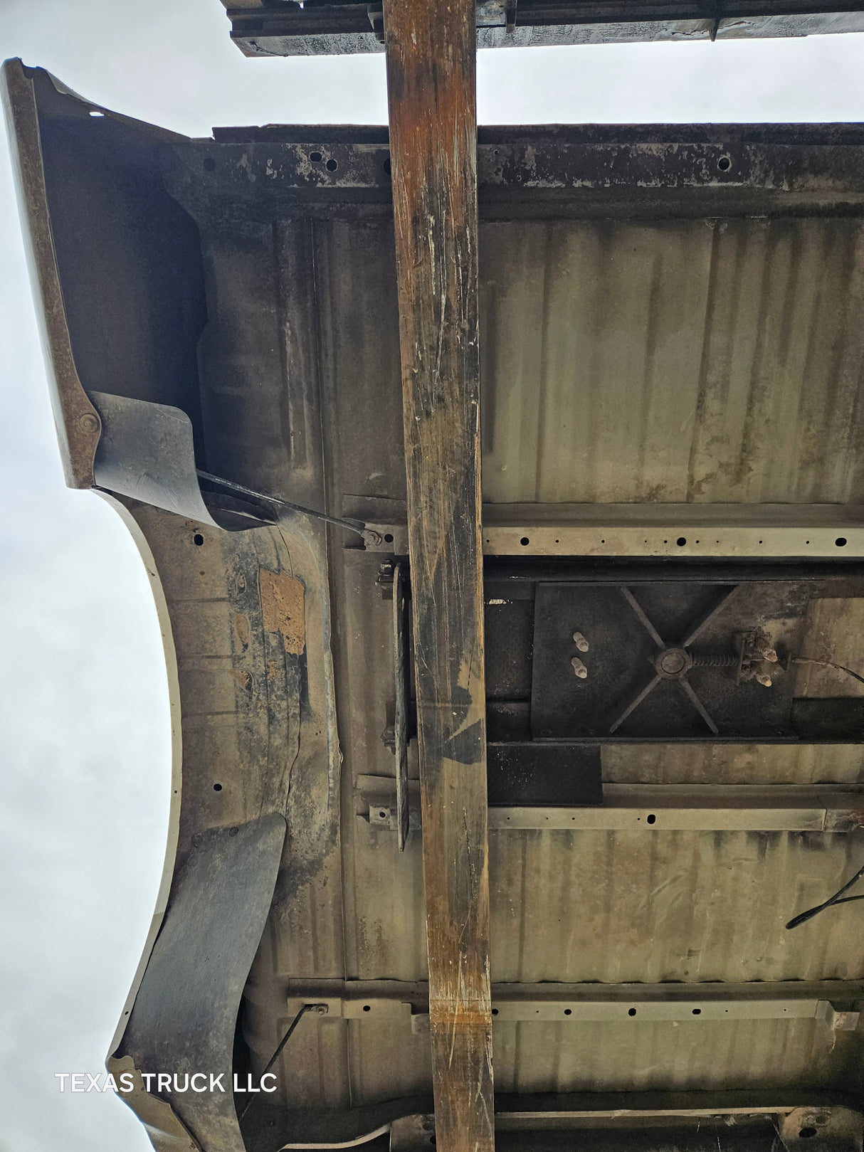 1999-2010 Ford Super Duty F250 F350 6' 9" Short Truck Bed