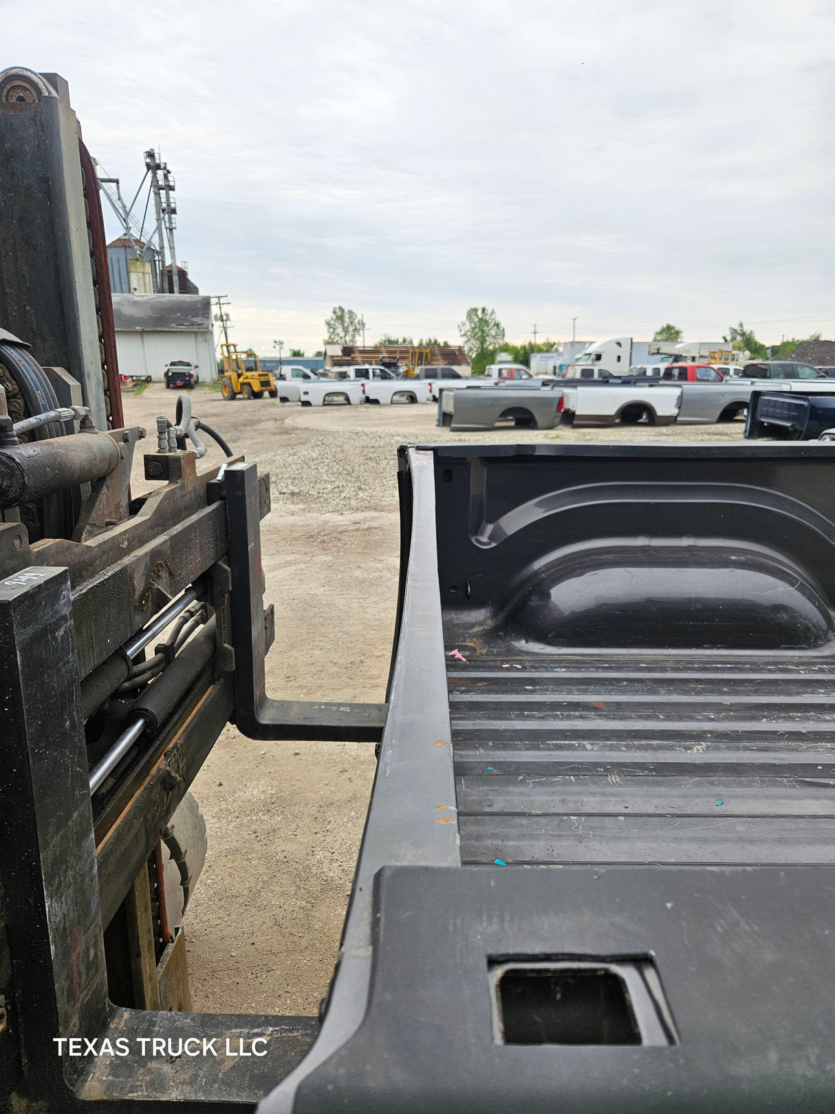 2009-2018 Dodge Ram 1500 4th gen 5' 7" Short Truck Bed