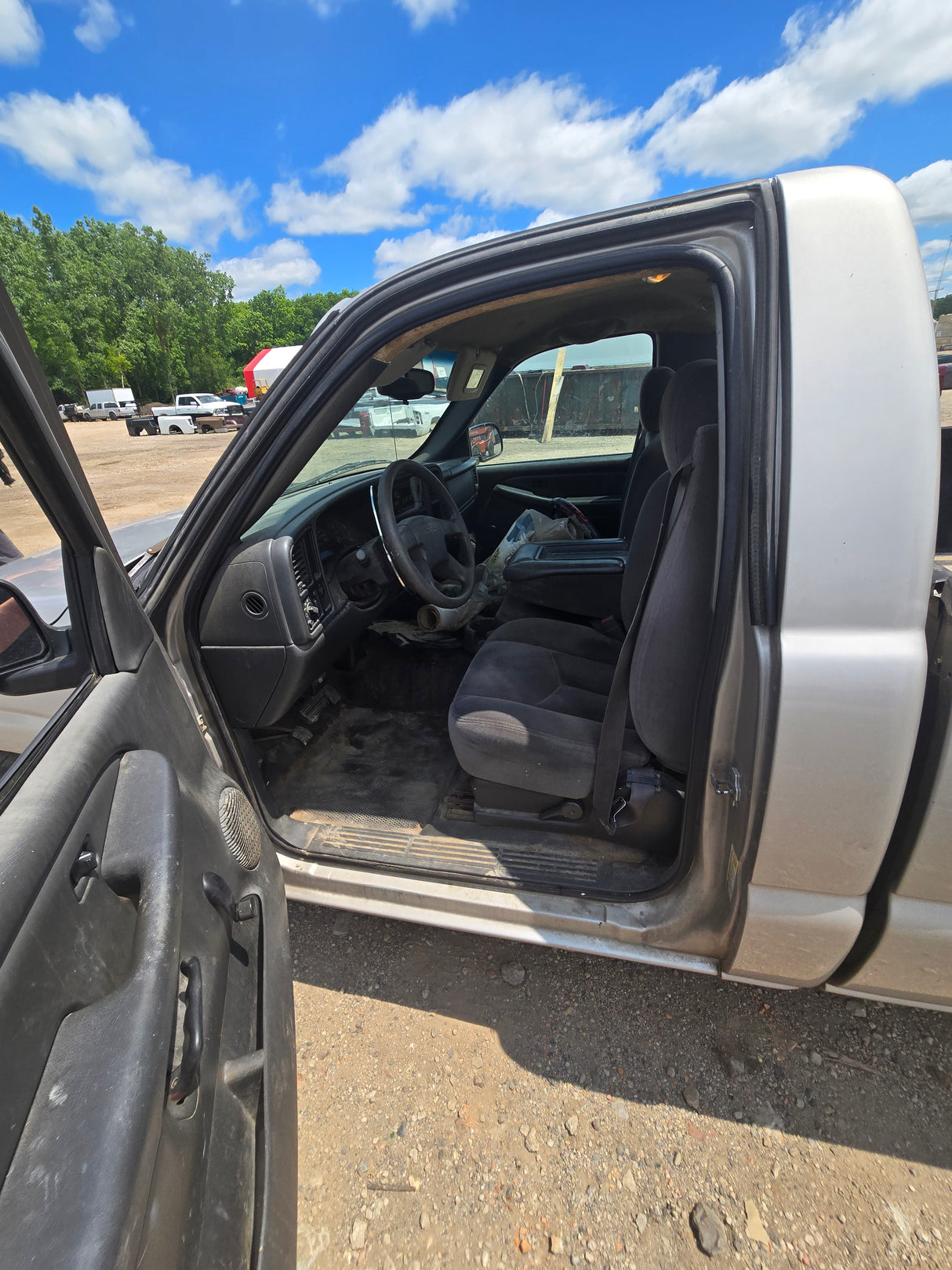 2007 GMC Sierra 1500 - FULL PART OUT