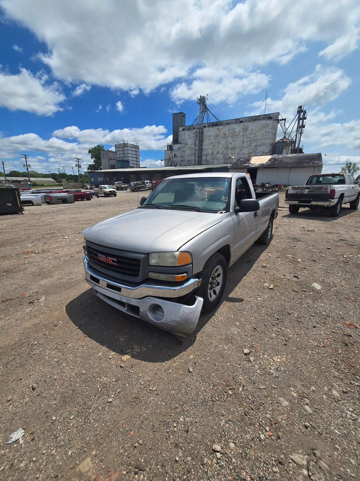 2007 GMC Sierra 1500 - FULL PART OUT