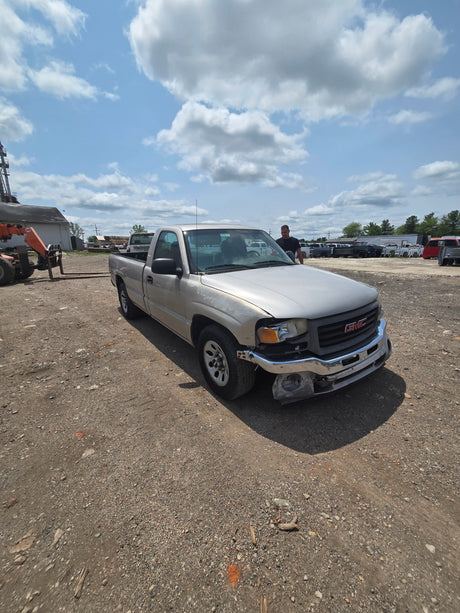 2007 GMC Sierra 1500 - FULL PART OUT