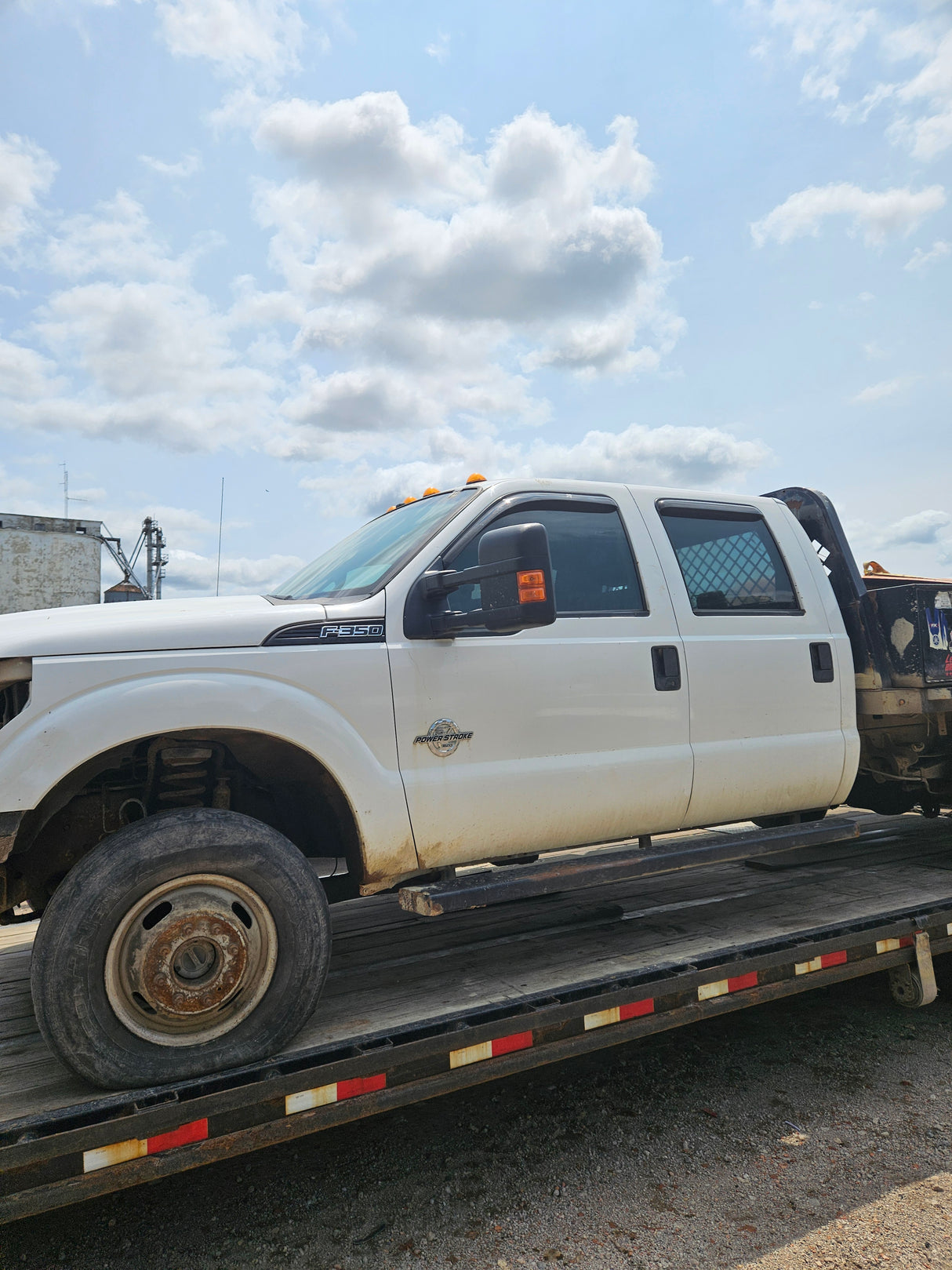 2015 Ford F-350 Super Duty 6.7L Power Stroke 4x4 Dual Rear Wheel - FULL PART OUT