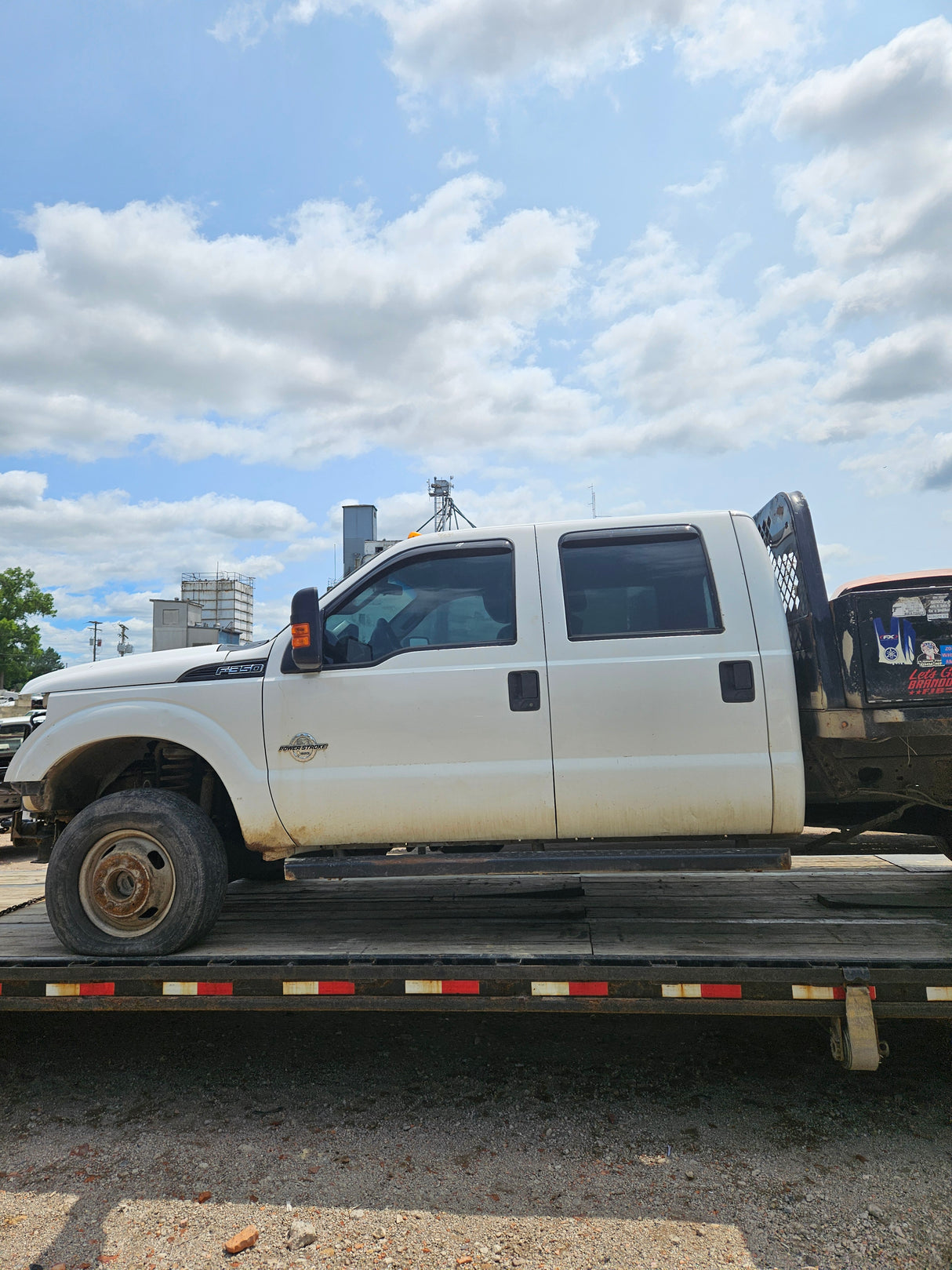 2015 Ford F-350 Super Duty 6.7L Power Stroke 4x4 Dual Rear Wheel - FULL PART OUT