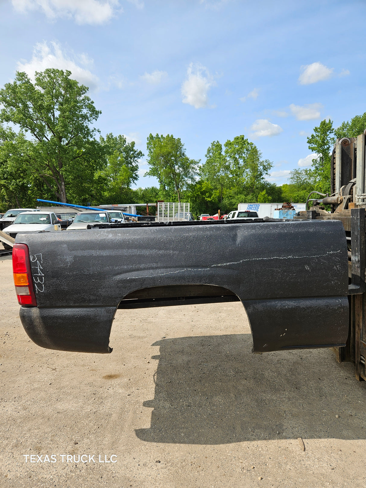 1999-2007 Chevrolet Silverado / GMC Sierra 6' 6" Short Truck Bed