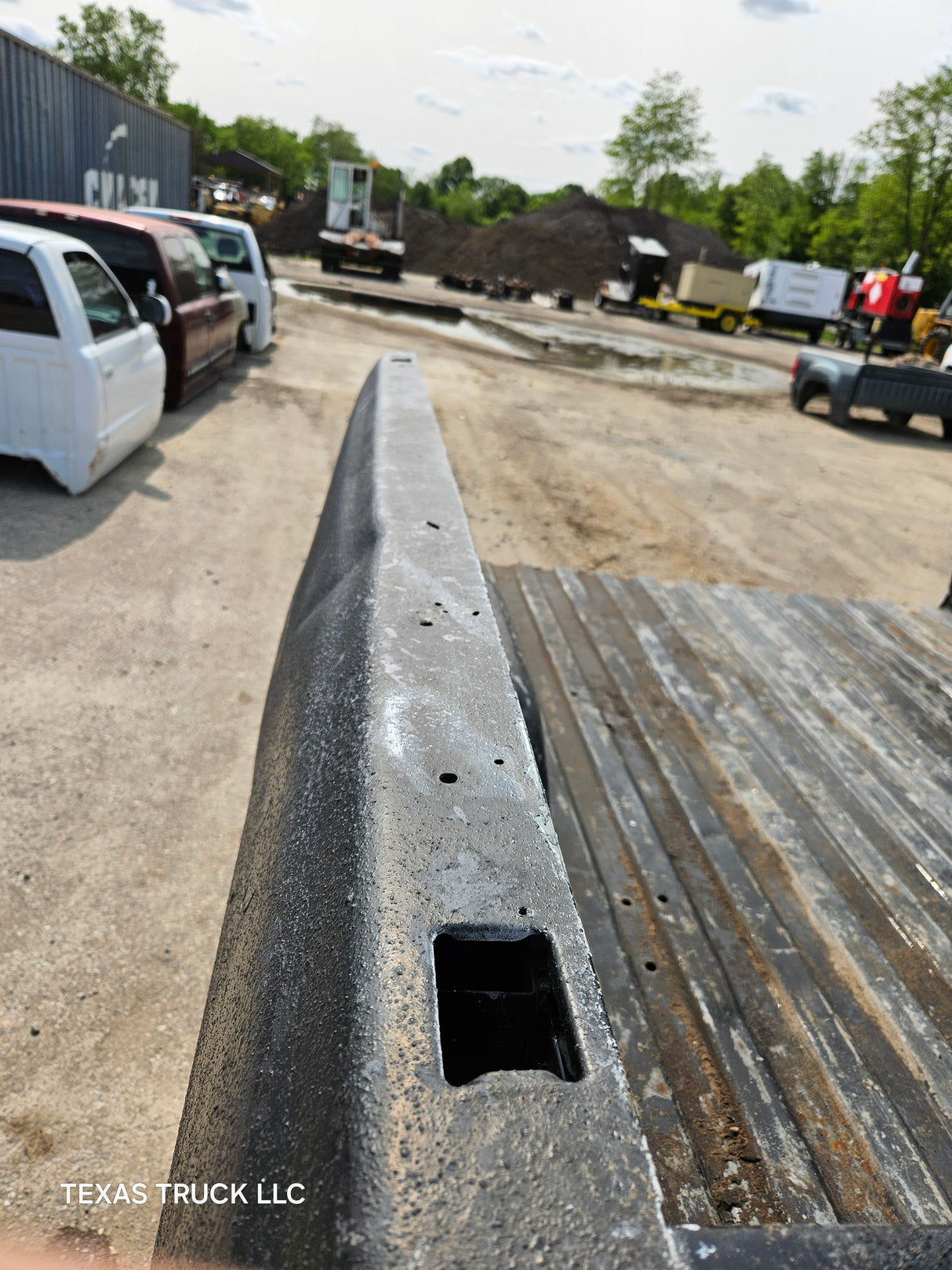 1999-2007 Chevrolet Silverado / GMC Sierra 6' 6" Short Truck Bed