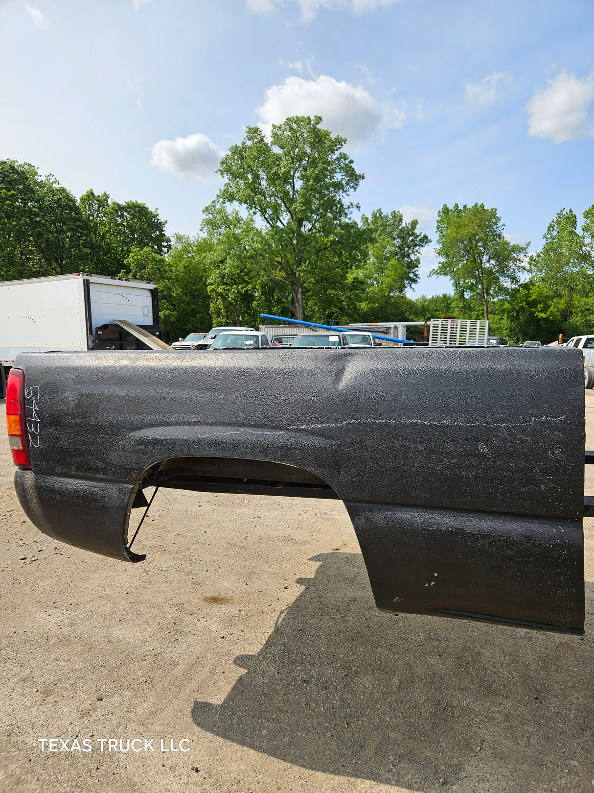 1999-2007 Chevrolet Silverado / GMC Sierra 6' 6" Short Truck Bed