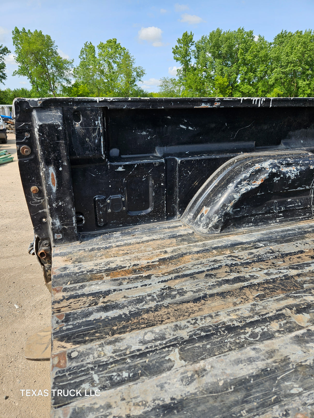 1999-2007 Chevrolet Silverado / GMC Sierra 6' 6" Short Truck Bed
