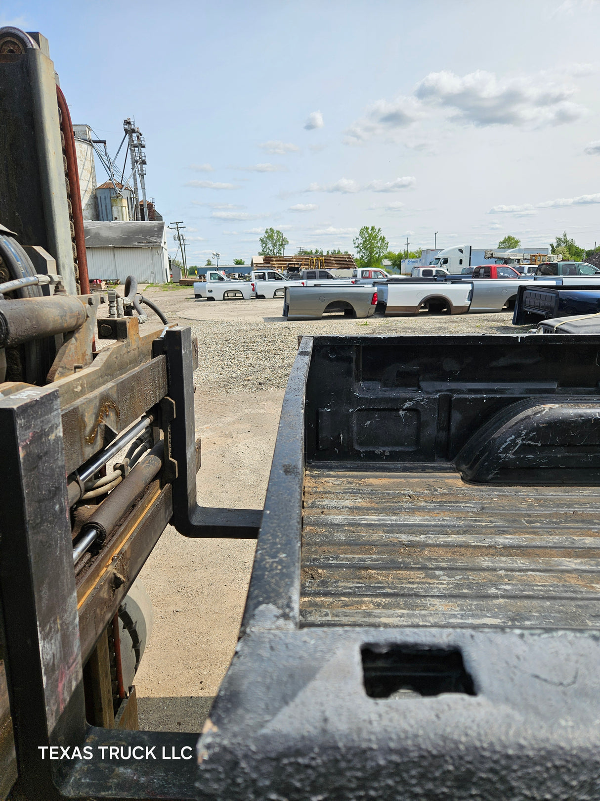 1999-2007 Chevrolet Silverado / GMC Sierra 6' 6" Short Truck Bed