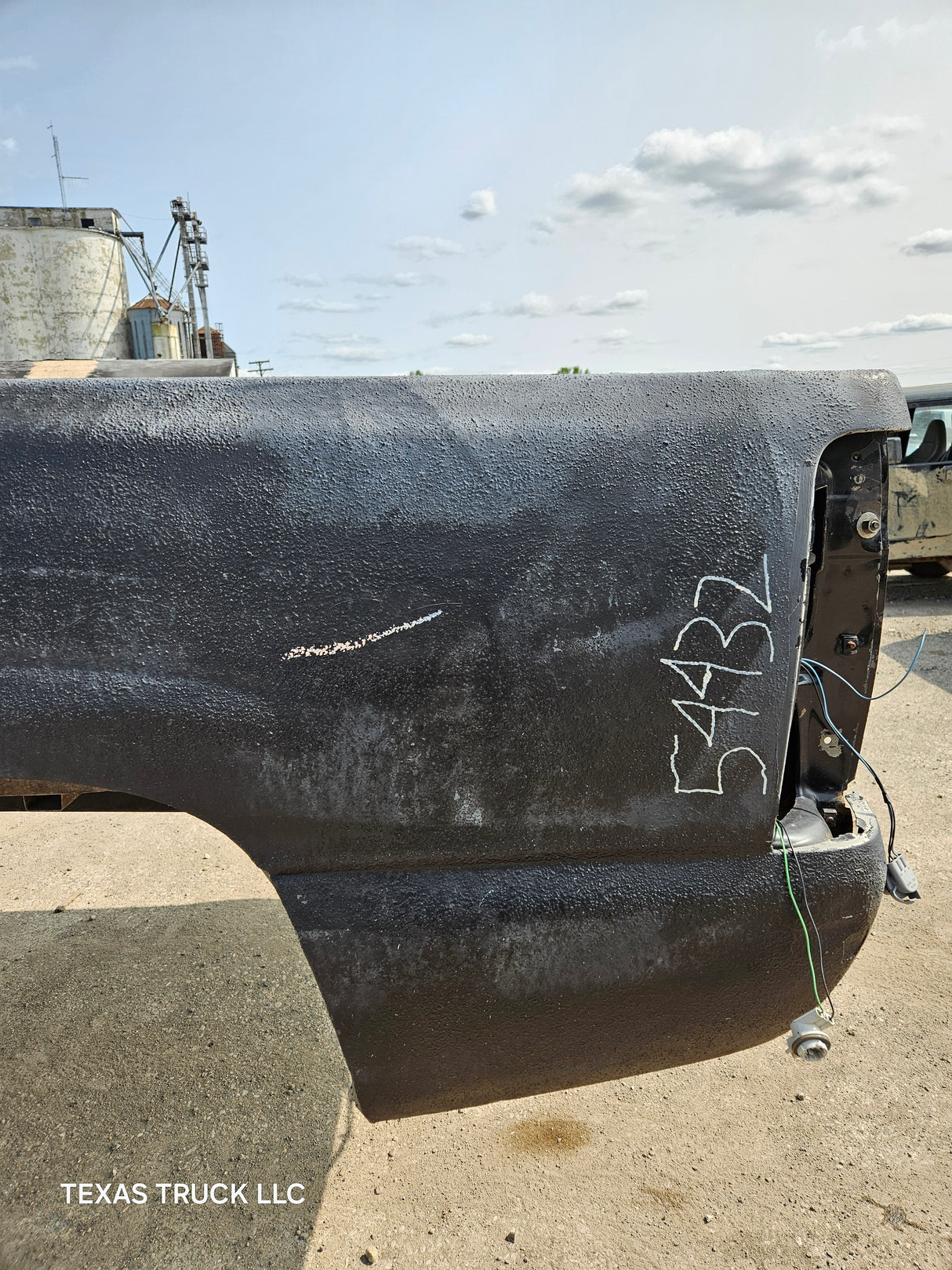 1999-2007 Chevrolet Silverado / GMC Sierra 6' 6" Short Truck Bed