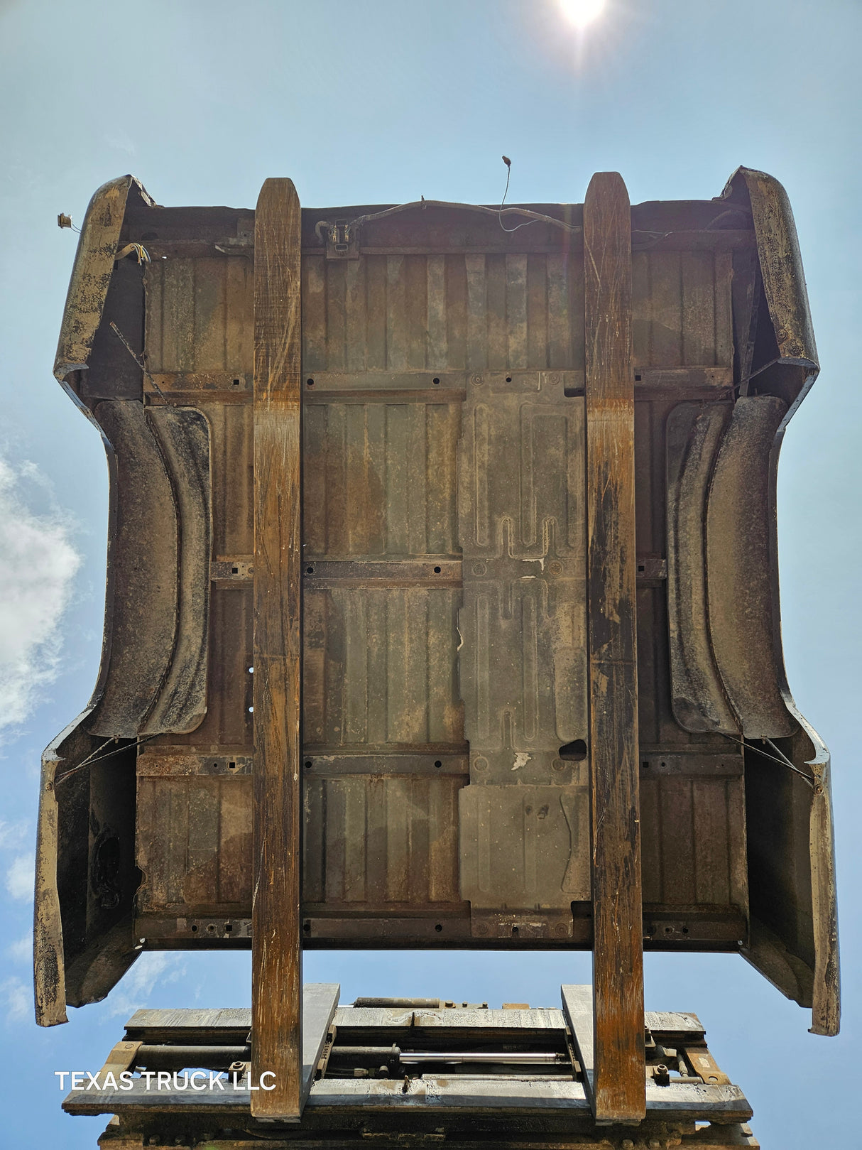 1999-2007 Chevrolet Silverado / GMC Sierra 6' 6" Short Truck Bed