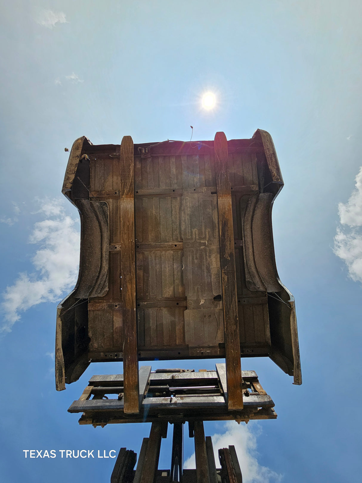 1999-2007 Chevrolet Silverado / GMC Sierra 6' 6" Short Truck Bed