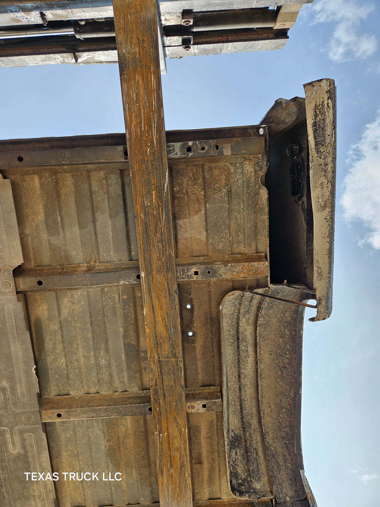 1999-2007 Chevrolet Silverado / GMC Sierra 6' 6" Short Truck Bed