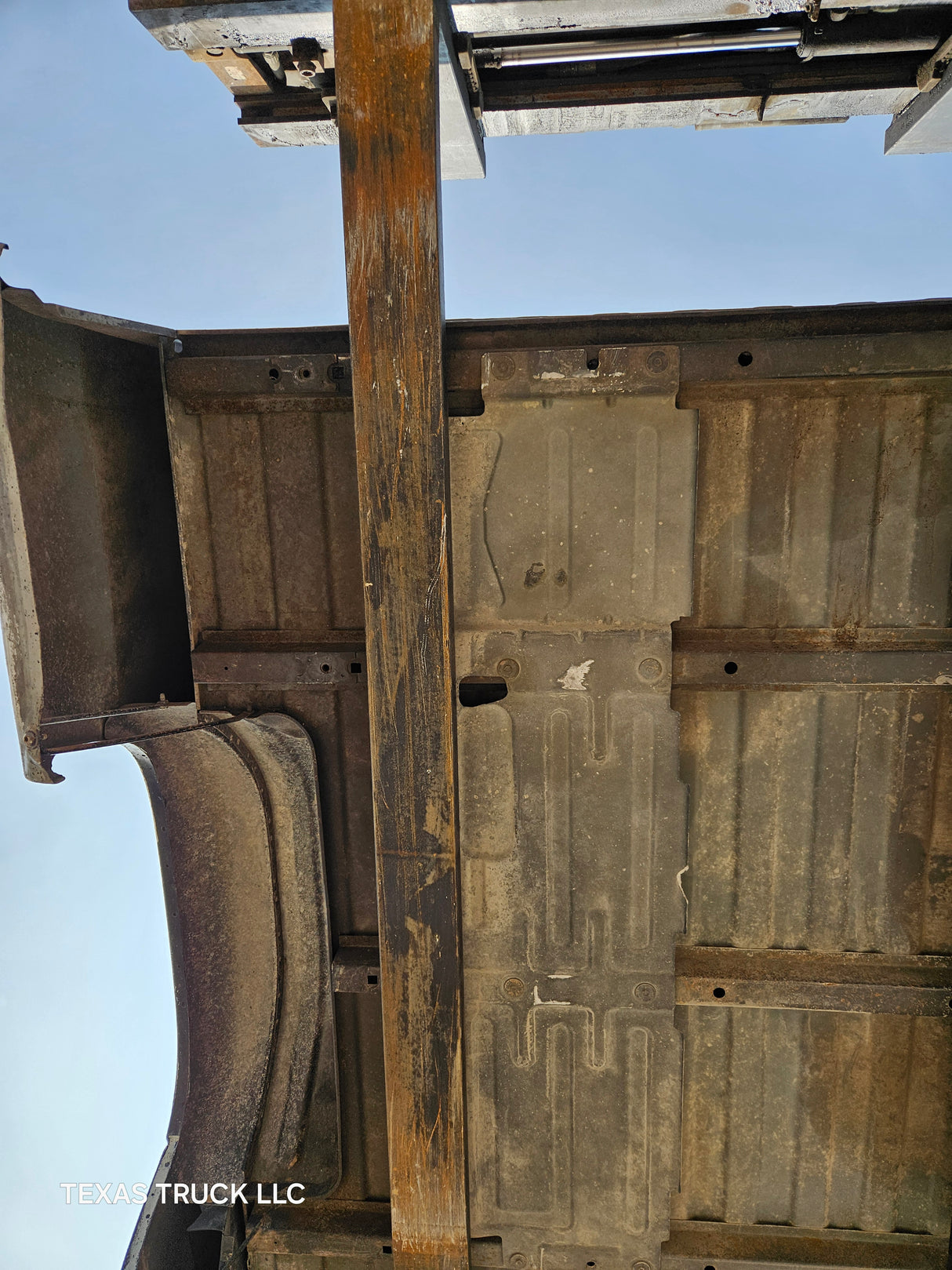 1999-2007 Chevrolet Silverado / GMC Sierra 6' 6" Short Truck Bed