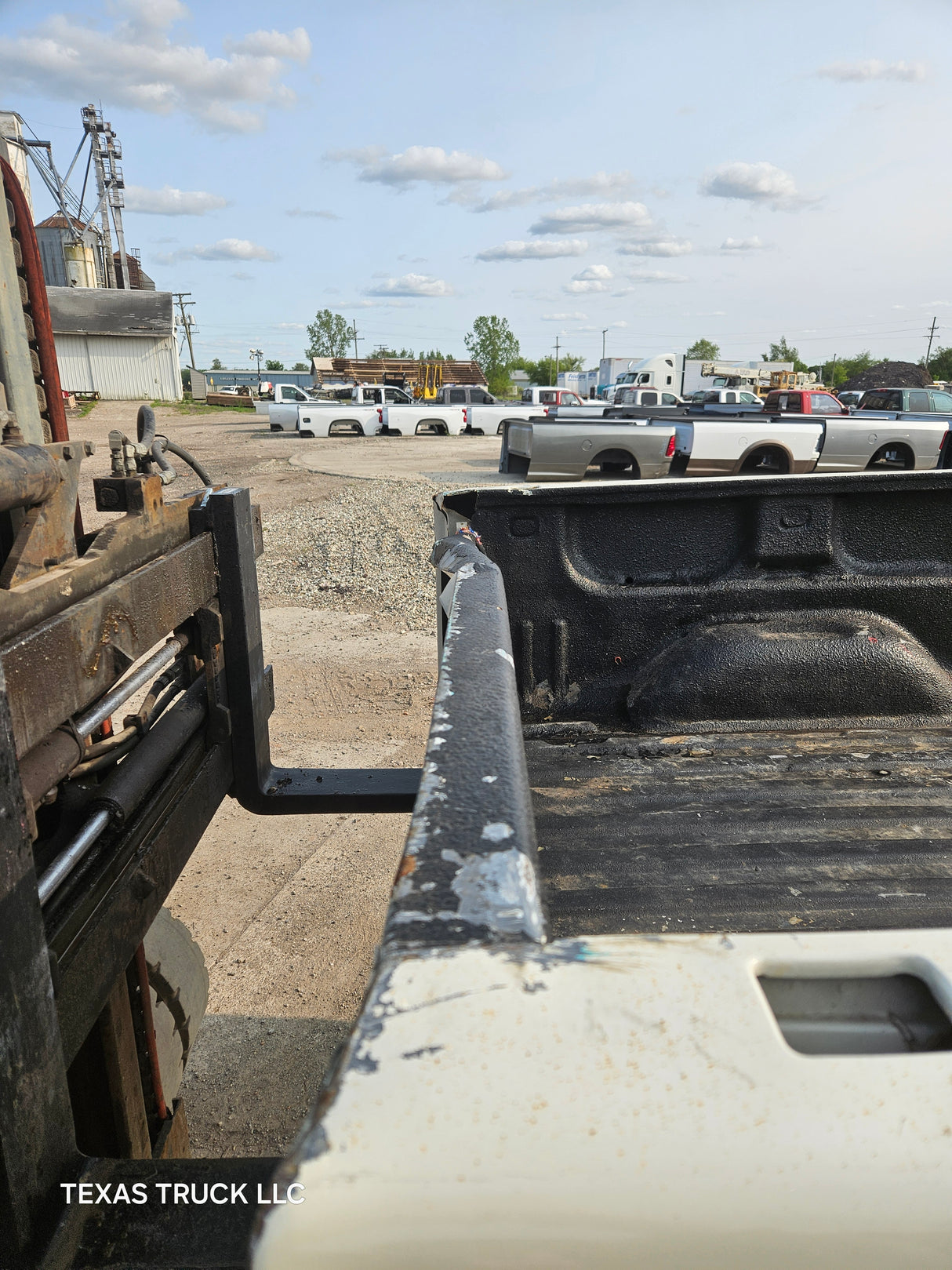 2007-2013 GMC Sierra 1500 5' 8" Short Truck Bed