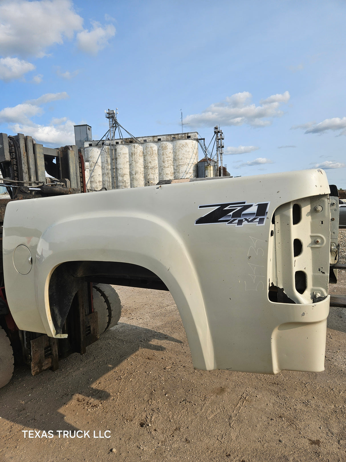 2007-2013 GMC Sierra 1500 5' 8" Short Truck Bed