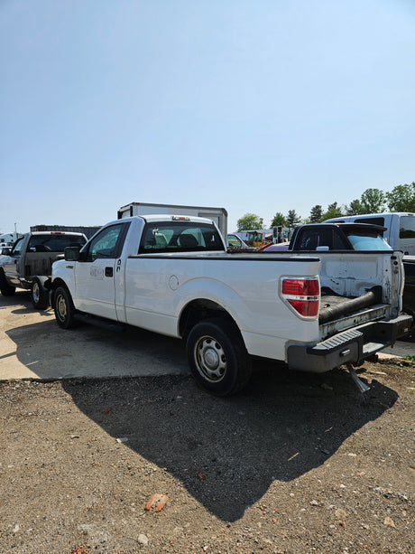 2010 Ford F-150 Regular Cab 8' Long Bed 2 Door  - FULL PART OUT