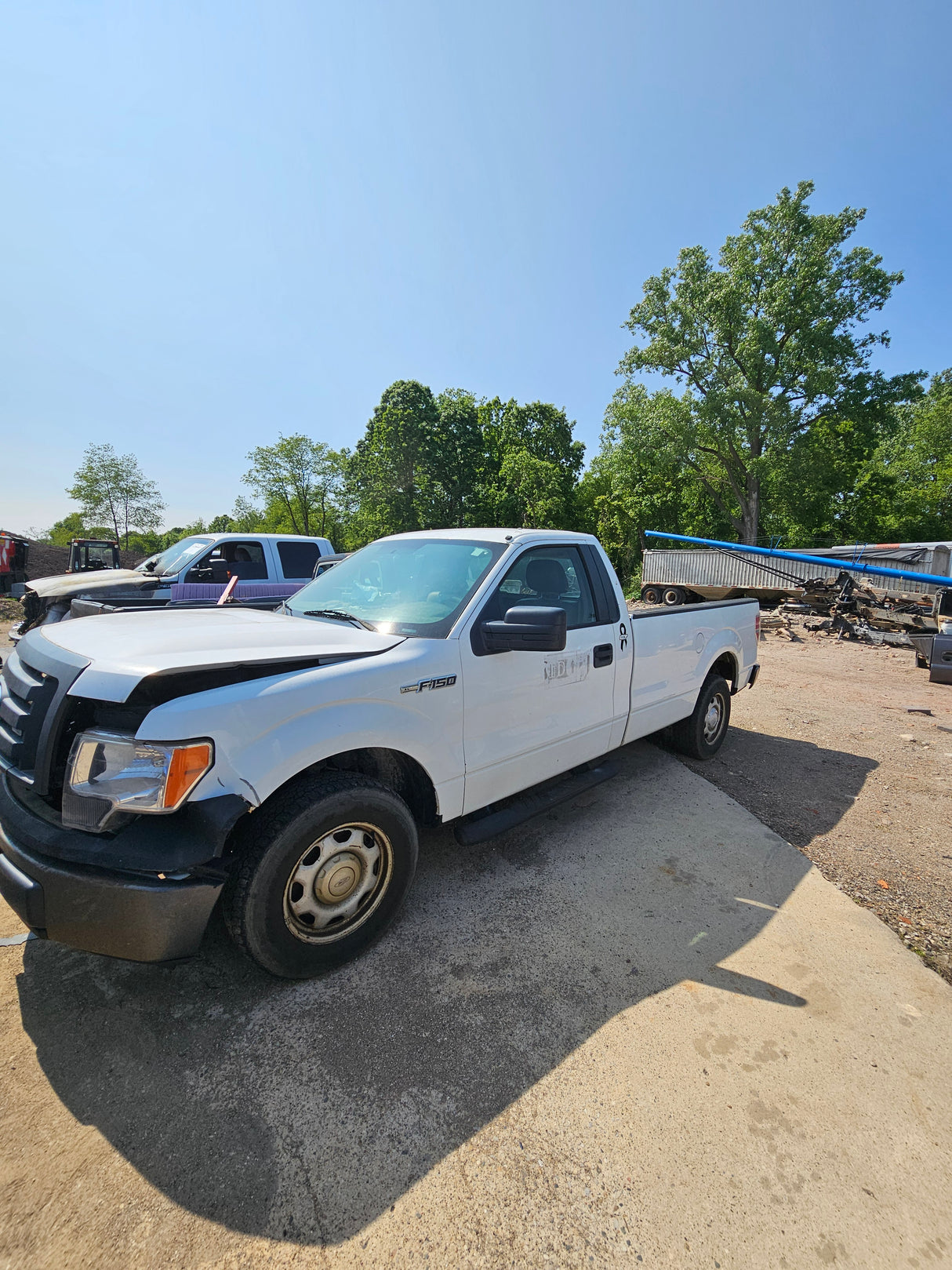 2010 Ford F-150 Regular Cab 8' Long Bed 2 Door  - FULL PART OUT