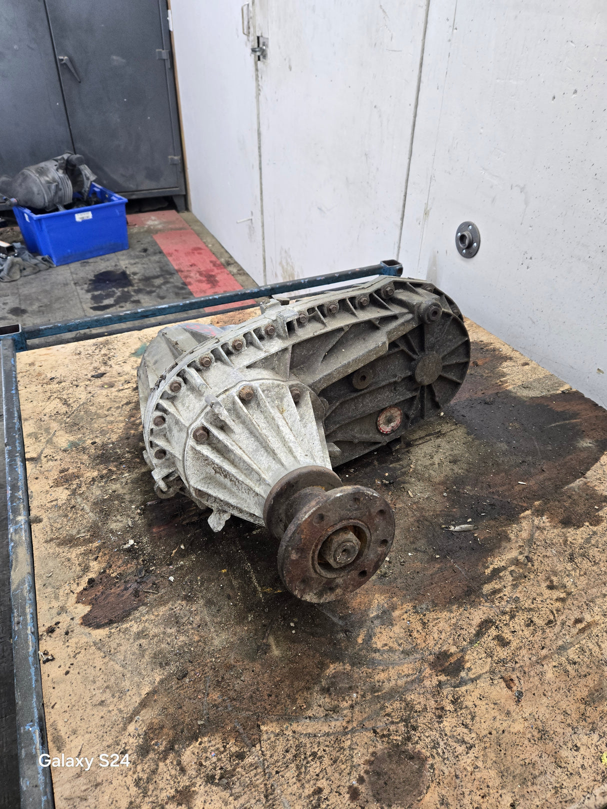 1999-2003 7.3L Power Stroke 273-F Automatic Transmission Transfer Case Electric Shift Transfer Case P1C34-7A195-JA Ford Pickup F250 F350 F450 F550 Super Duty