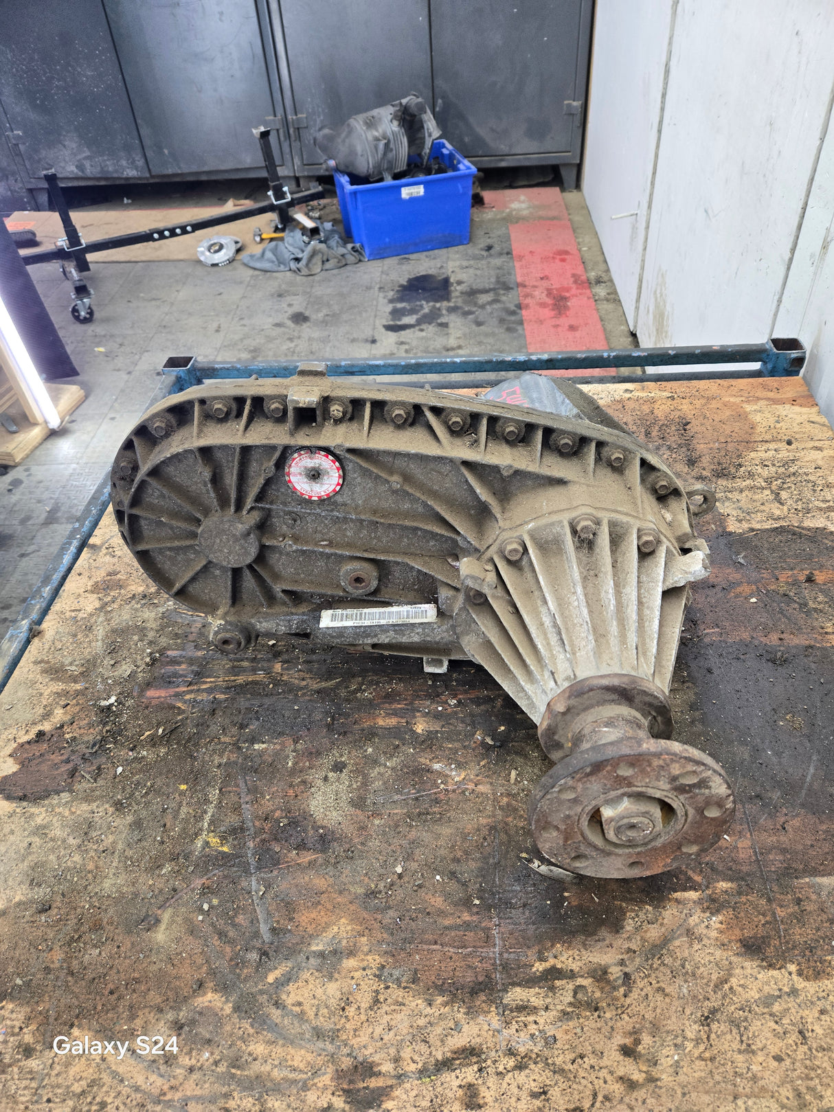 1999-2003 7.3L Power Stroke 273-F Automatic Transmission Transfer Case Electric Shift Transfer Case P1C34-7A195-JA Ford Pickup F250 F350 F450 F550 Super Duty