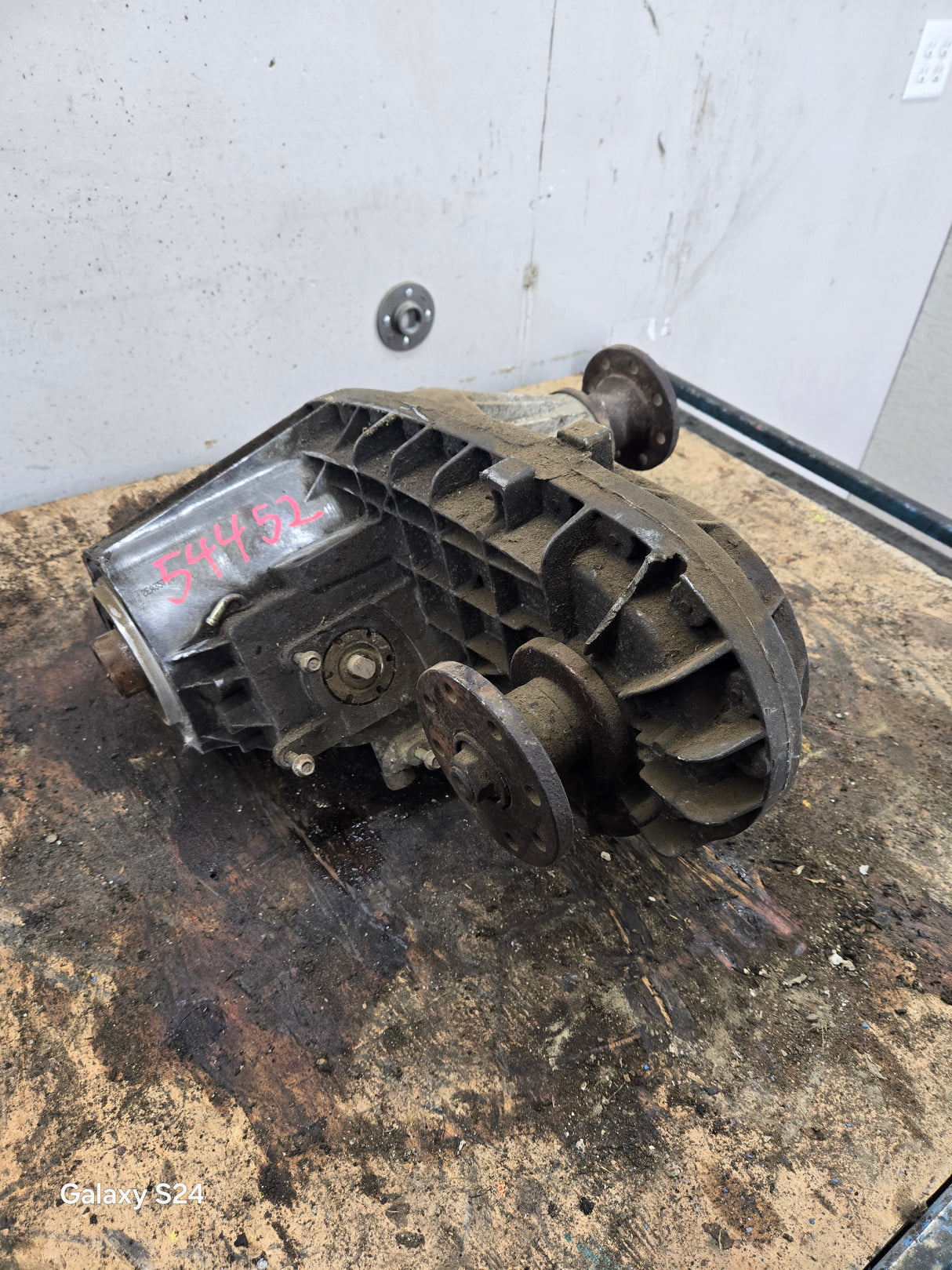 1999-2003 7.3L Power Stroke 273-F Automatic Transmission Transfer Case Electric Shift Transfer Case P1C34-7A195-JA Ford Pickup F250 F350 F450 F550 Super Duty