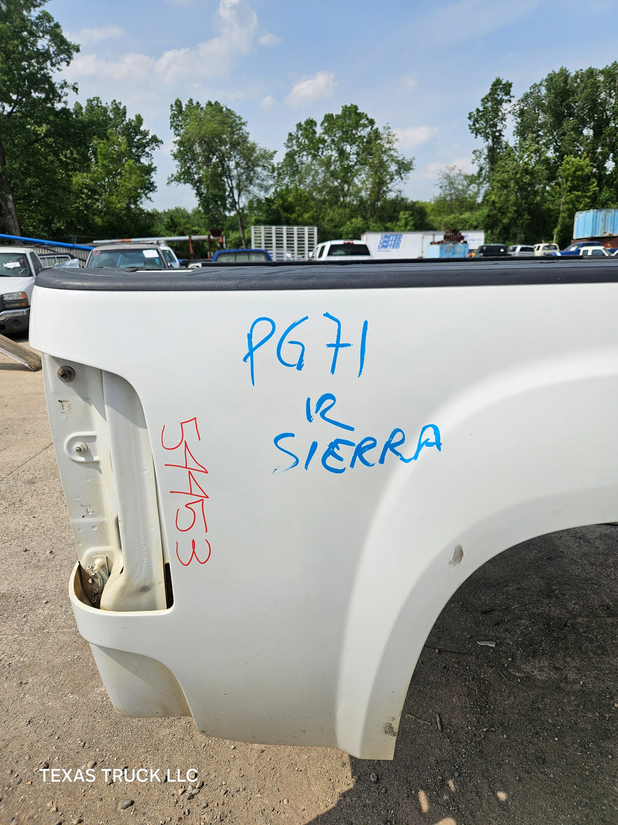 2007-2013 GMC Sierra 1500 5' 8" Short Truck Bed