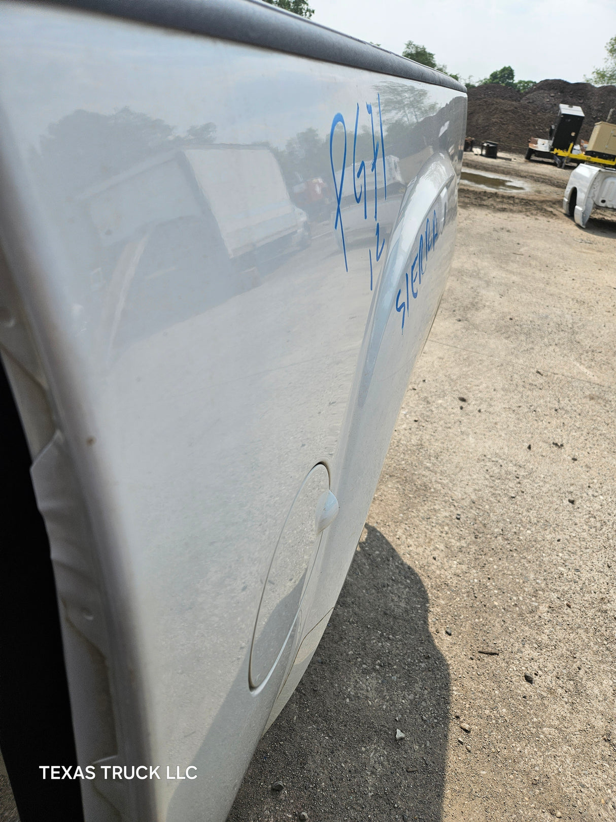 2007-2013 GMC Sierra 1500 5' 8" Short Truck Bed