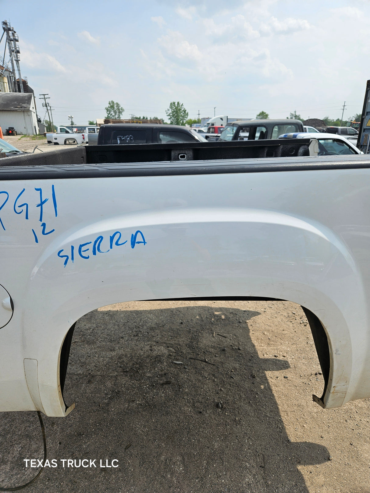 2007-2013 GMC Sierra 1500 5' 8" Short Truck Bed