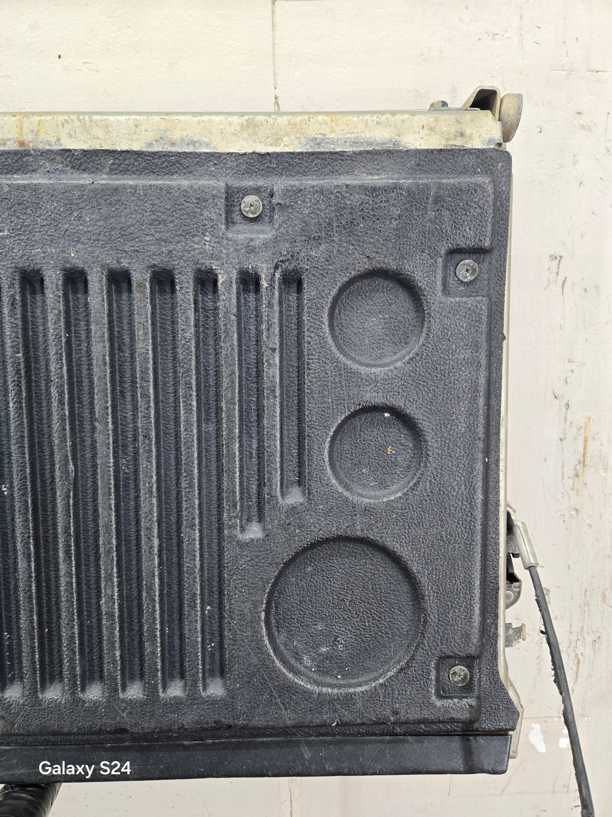 1999-2007 Chevrolet Silverado / GMC Sierra 1500 2500 3500 Tailgate