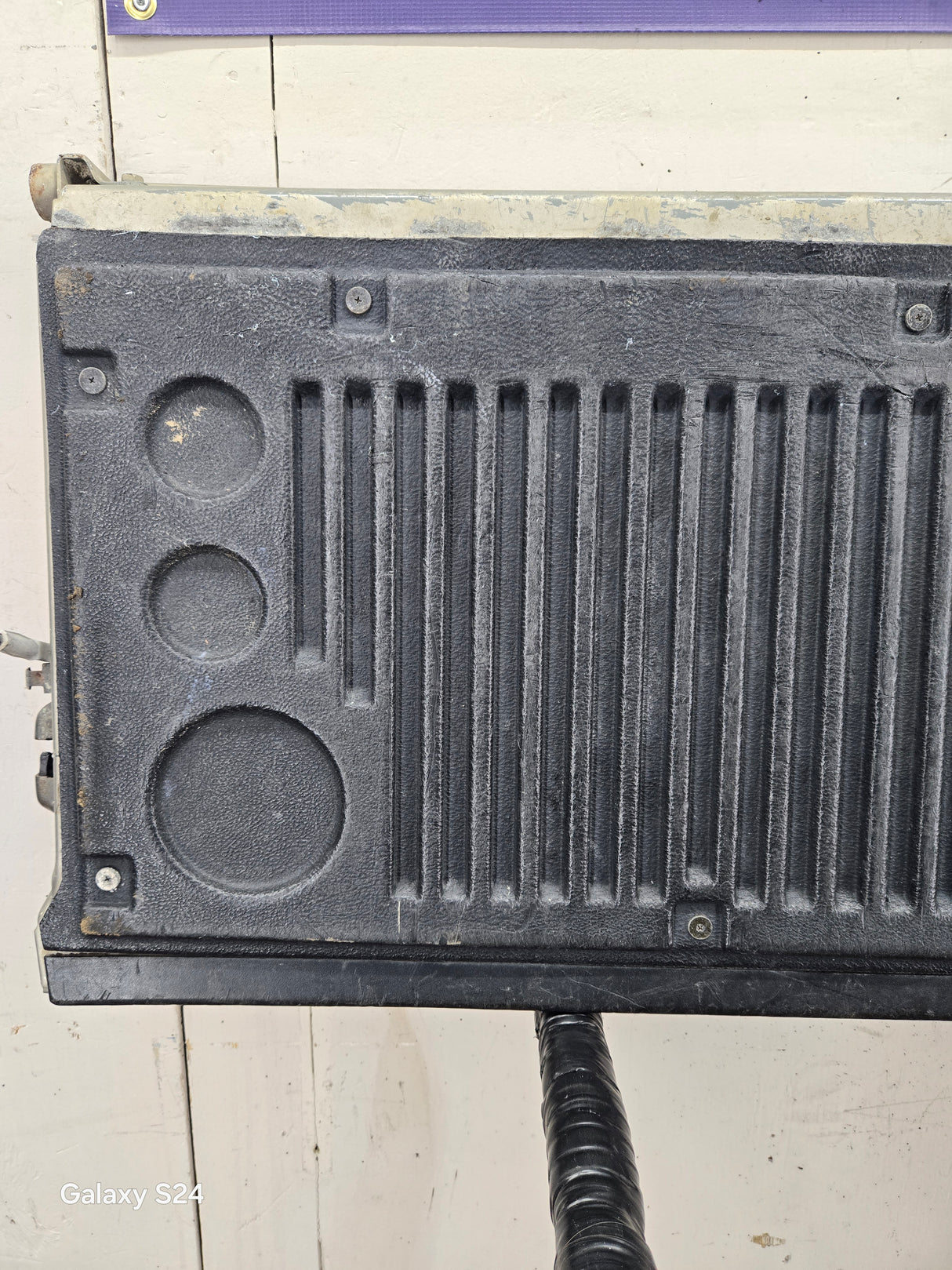 1999-2007 Chevrolet Silverado / GMC Sierra 1500 2500 3500 Tailgate