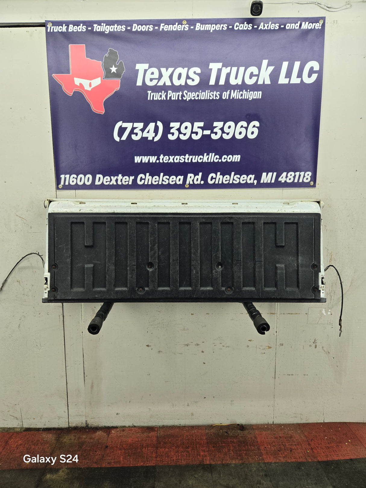 1997-2003 F150 / 1999-2007 Ford F250 F350 F450 F550 Super Duty Tailgate