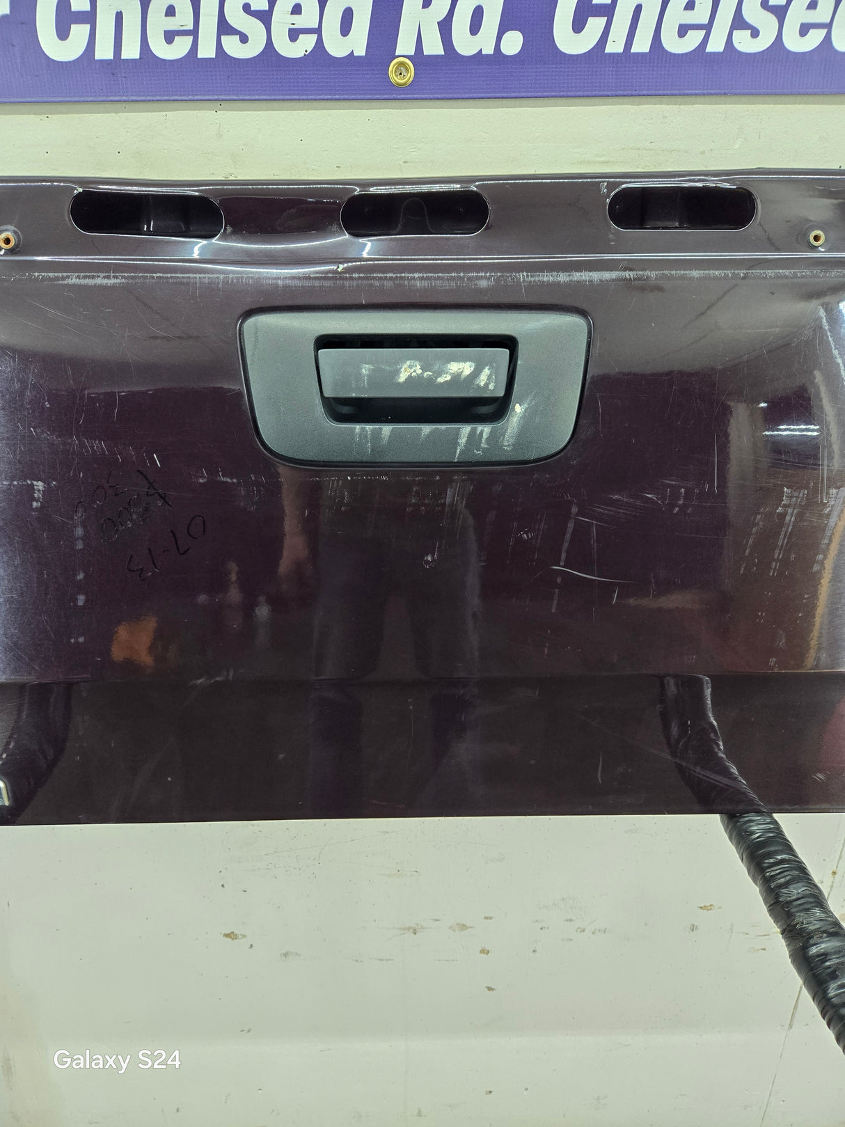 2007-2013 Chevrolet Silverado / GMC Sierra Tailgate 1500 2500 3500 HD