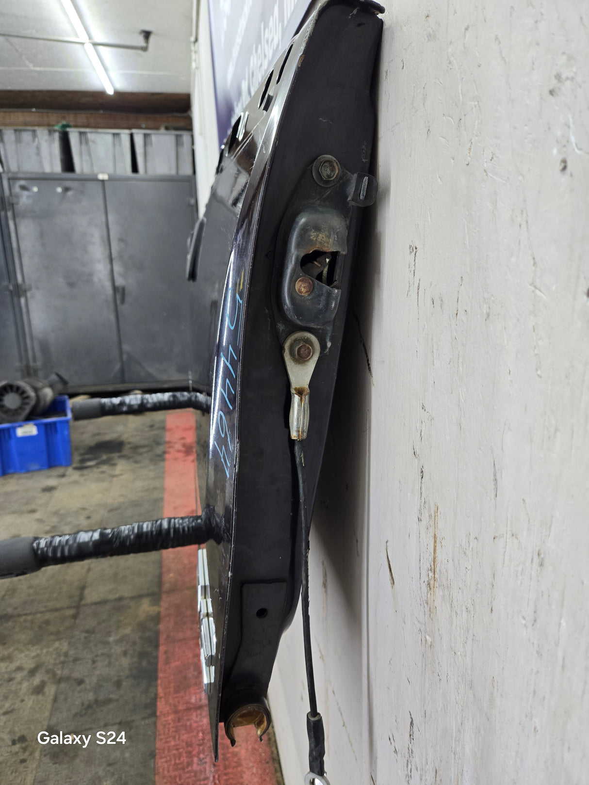 2007-2013 Chevrolet Silverado / GMC Sierra Tailgate 1500 2500 3500 HD