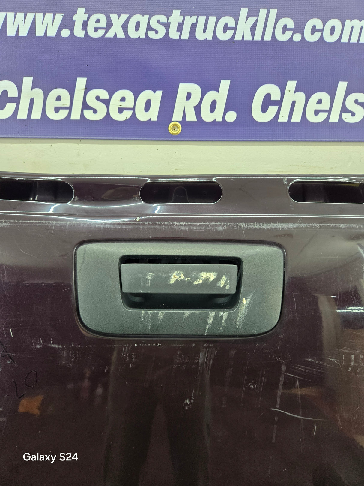 2007-2013 Chevrolet Silverado / GMC Sierra Tailgate 1500 2500 3500 HD