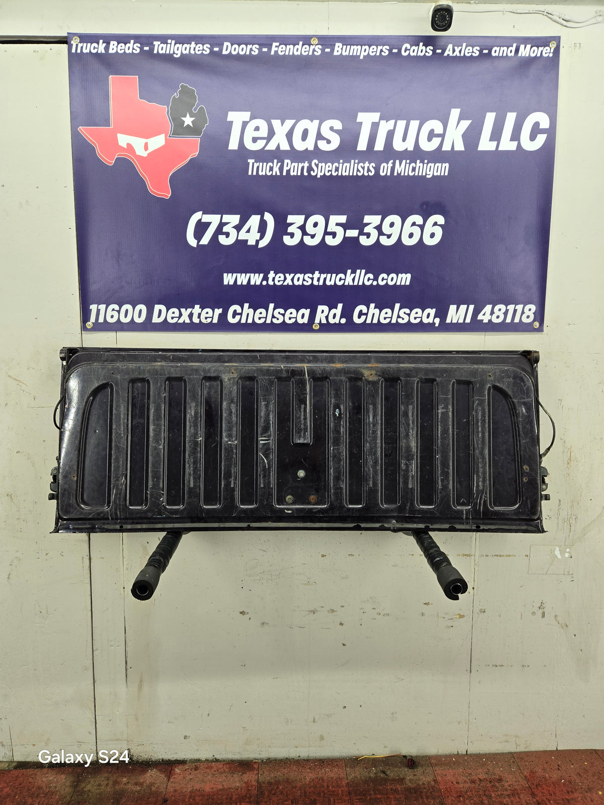 2007-2013 Chevrolet Silverado / GMC Sierra Tailgate 1500 2500 3500 HD