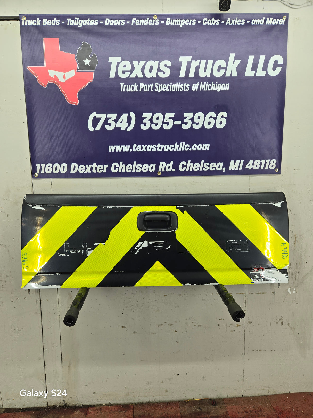 1999-2007 Chevrolet Silverado / GMC Sierra 1500 2500 3500 Tailgate