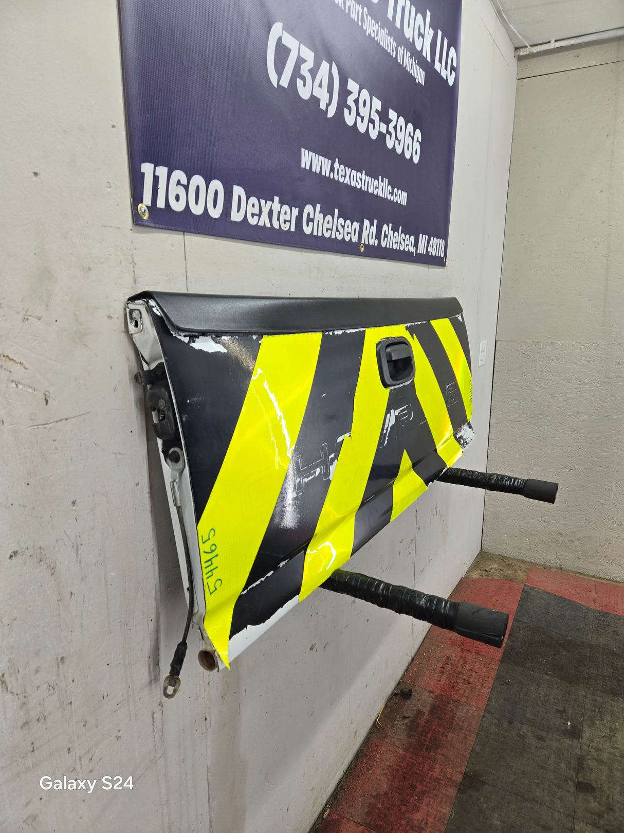 1999-2007 Chevrolet Silverado / GMC Sierra 1500 2500 3500 Tailgate