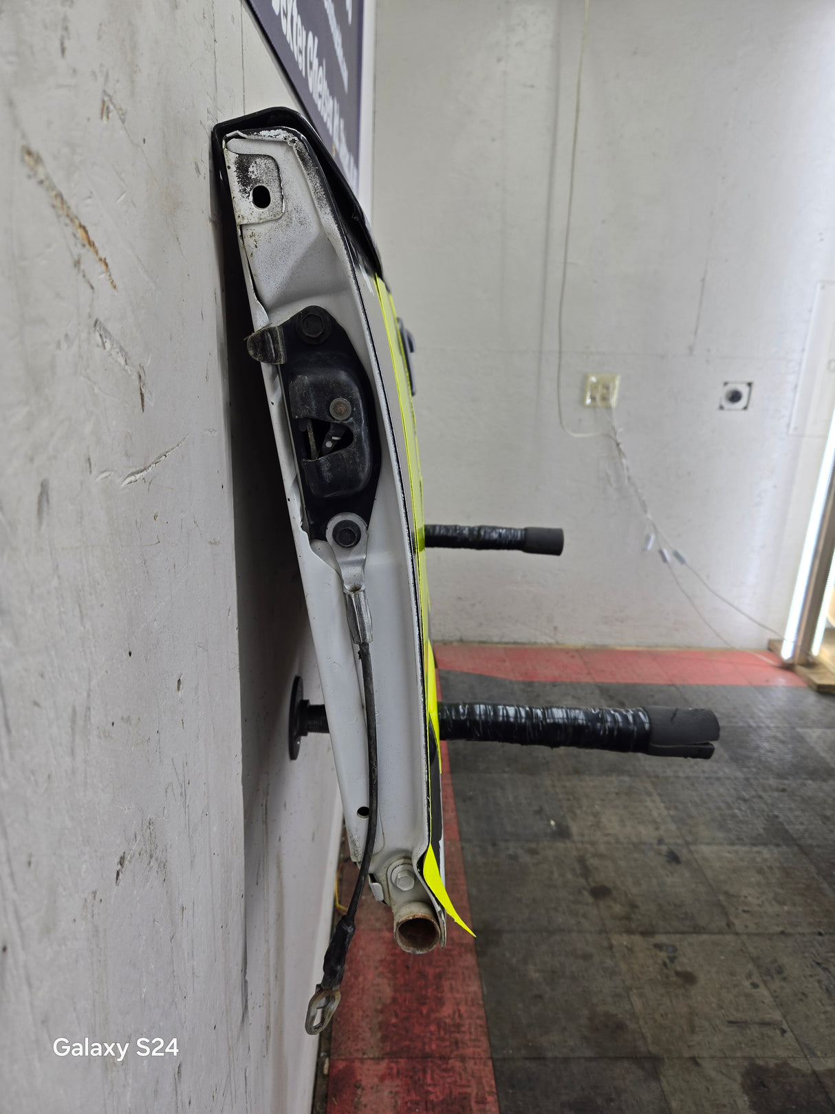 1999-2007 Chevrolet Silverado / GMC Sierra 1500 2500 3500 Tailgate