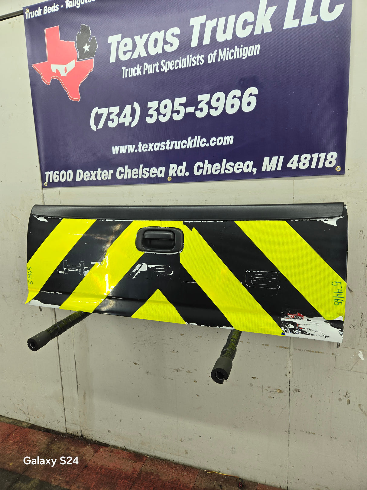 1999-2007 Chevrolet Silverado / GMC Sierra 1500 2500 3500 Tailgate