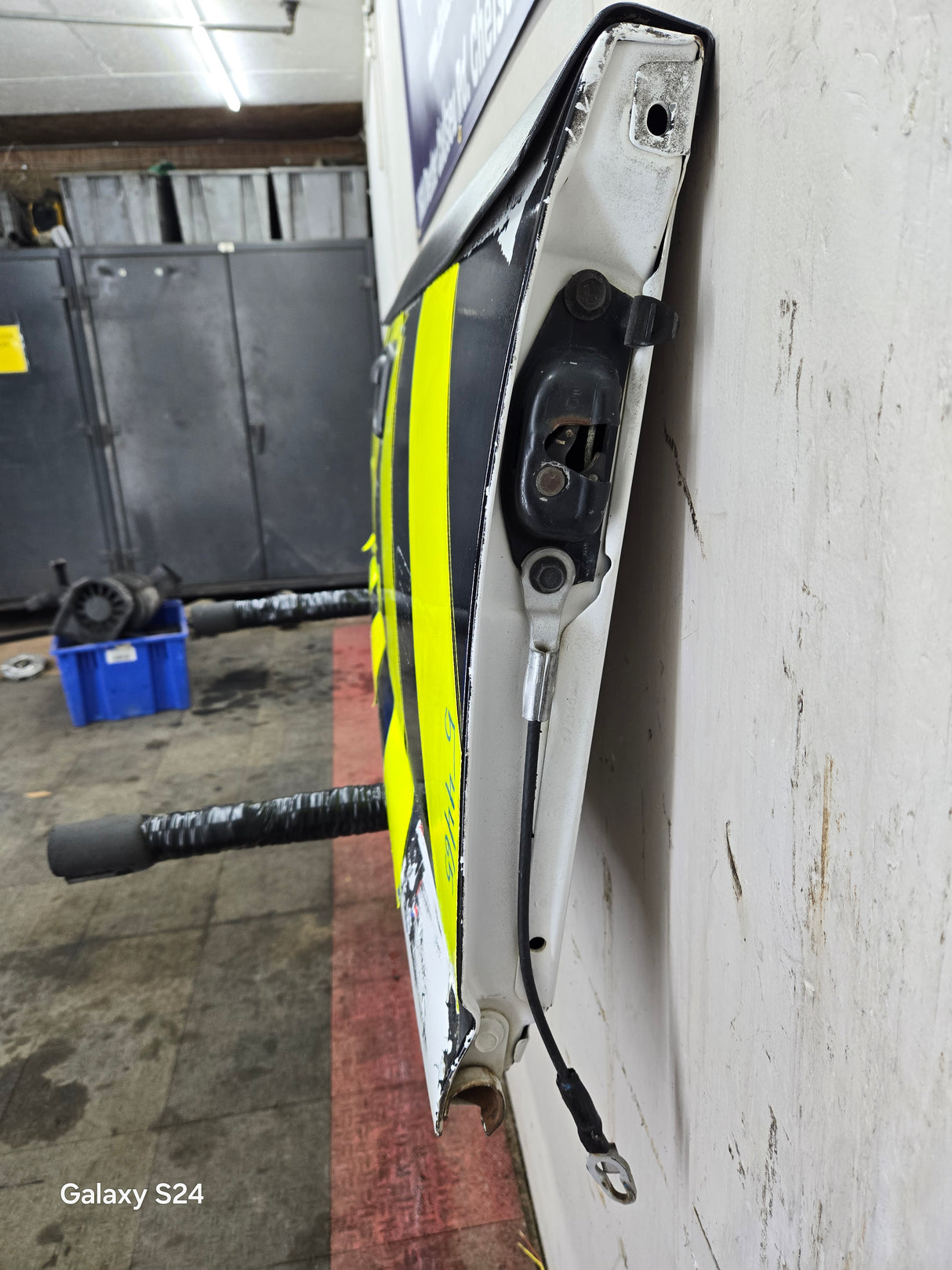 1999-2007 Chevrolet Silverado / GMC Sierra 1500 2500 3500 Tailgate