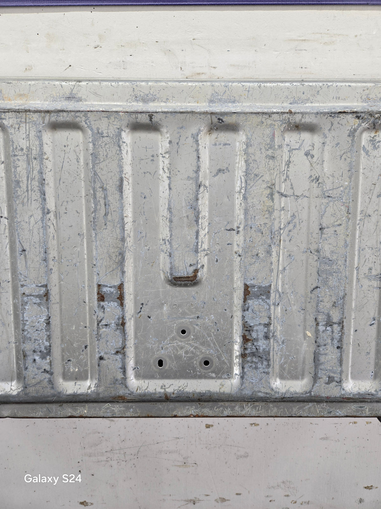 1999-2007 Chevrolet Silverado / GMC Sierra 1500 2500HD 3500 HD Tailgate