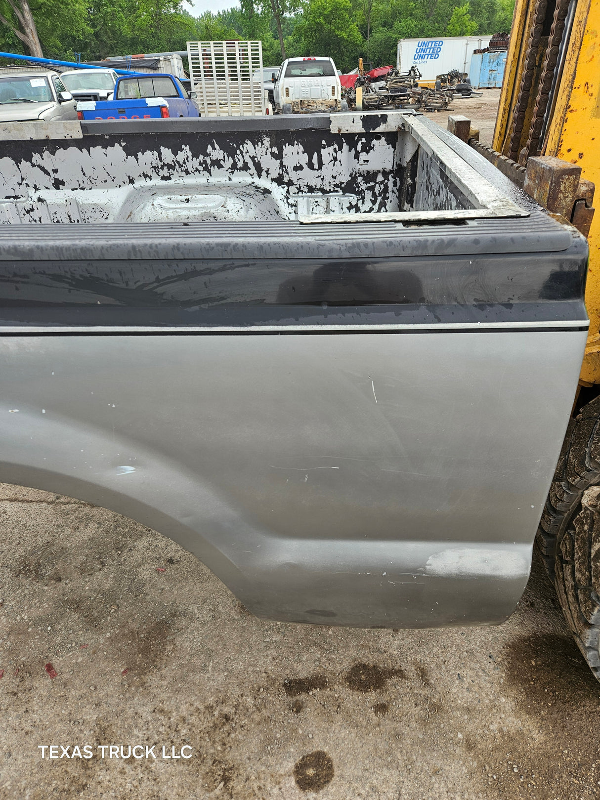 1999-2010 Ford Super Duty F250 F350 6' 9" Short Truck Bed